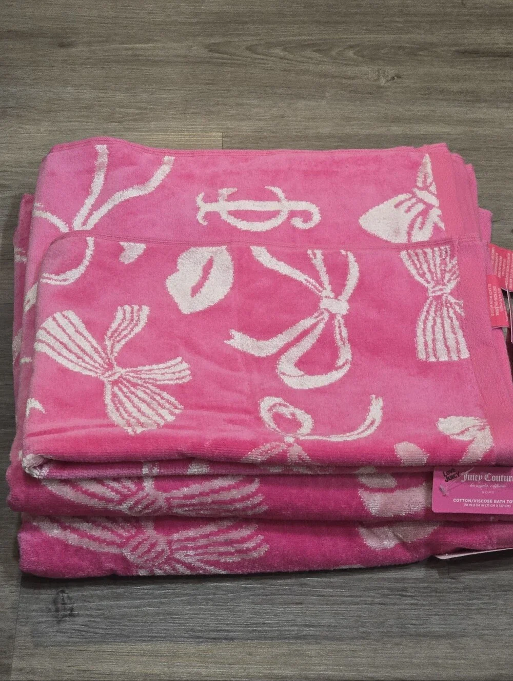 Juicy Couture Home Lips & Bows Bath & Hand Towel Set